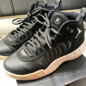 Black & White Hightop Jordan’s